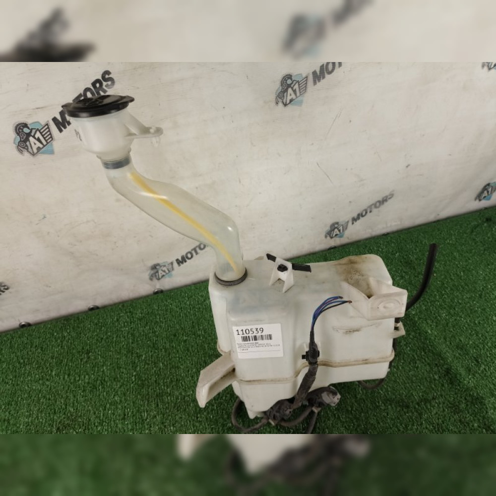 Бачок омывателя фар на Toyota Prius ZVW30 2ZRFXE, арт. 110539
