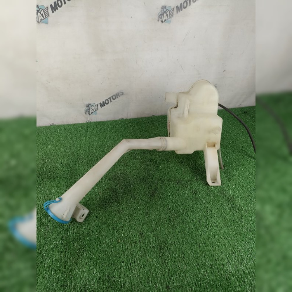 Бачок омывателя на Nissan Serena C25 MR20DE, арт. 110601