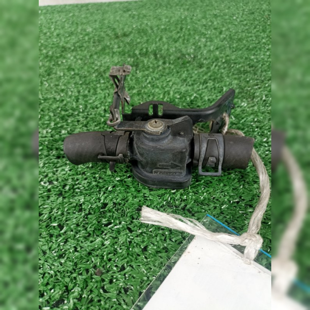 кран печки на Toyota Noah AZR60 1AZFSE, арт. 111011