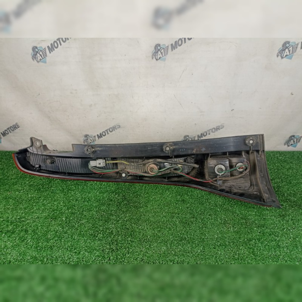 стоп-сигнал на Nissan Serena C25 MR20DE, арт. 111412