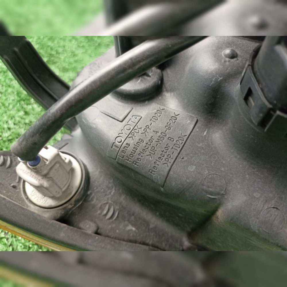 фара на Toyota BB QNC20 K3VE, арт. 111538