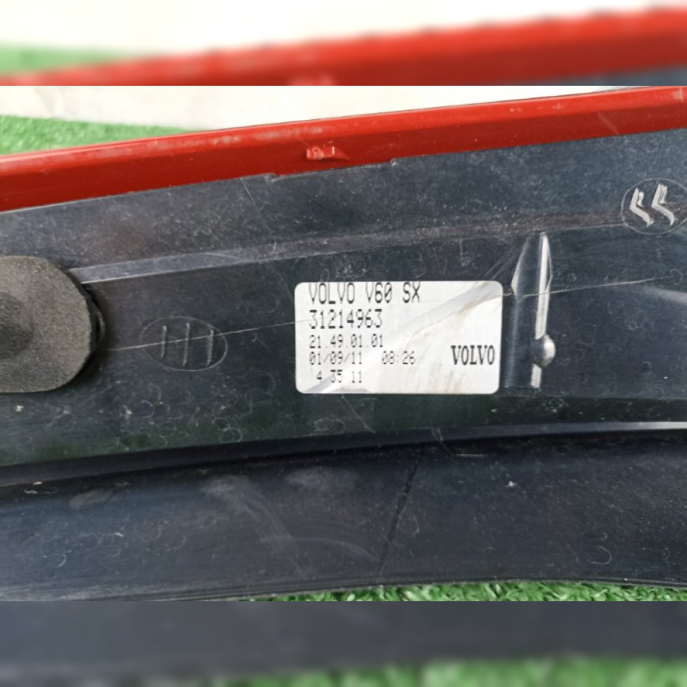 стоп-сигнал на Volvo V60 FW48 B4164T, арт. 111575