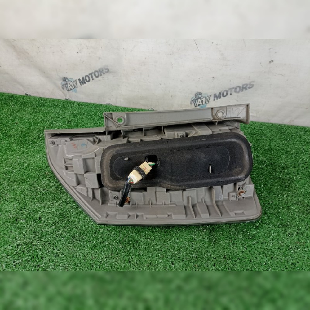 стоп-сигнал на Toyota Noah ZRR70G 3ZRFAE, арт. 111594