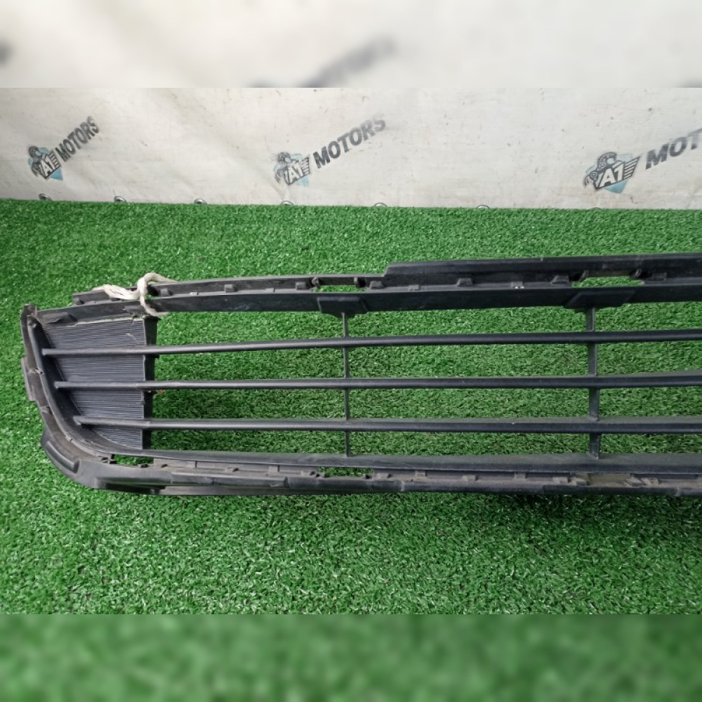 Решетка бампера на Toyota Ractis NSP120 1NRFE, арт. 111599