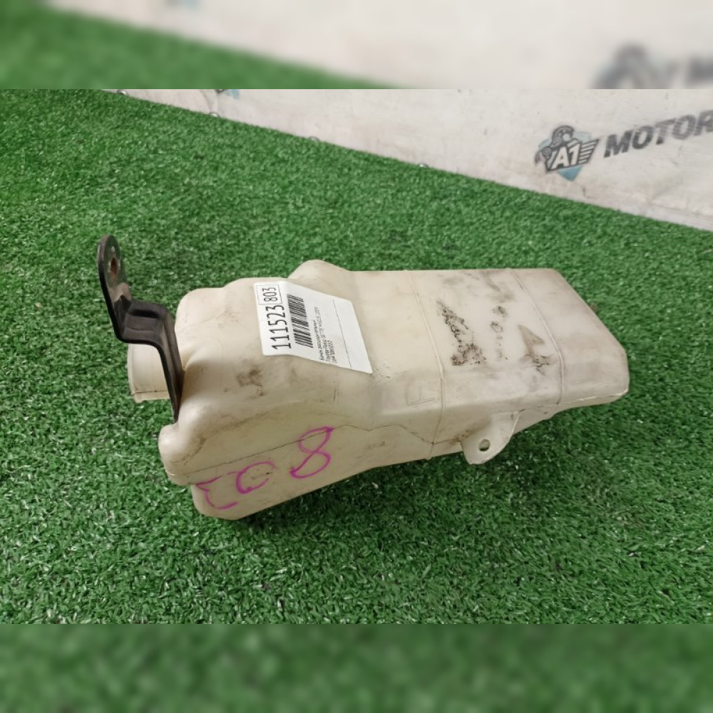 бачок расширительный на Toyota Passo SETTE M502E, арт. 111523