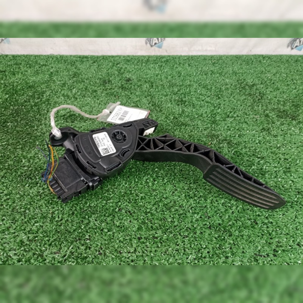 педаль газа на Volvo V60 FW48 B4164T, арт. 111682