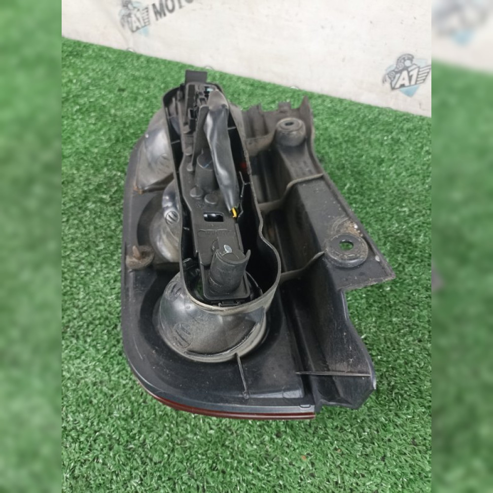 стоп-сигнал на Nissan March AK12 CR12DE, арт. 111564
