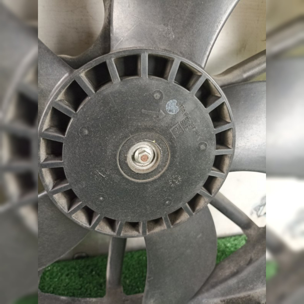 Диффузор радиатора на Nissan AD VAY12 CR12DE, арт. 111865