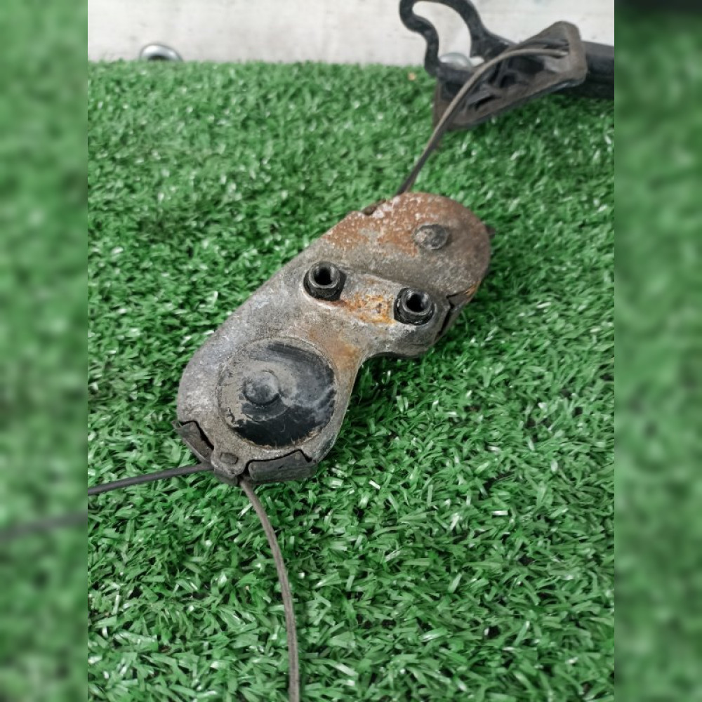 Доводчик Двери на Toyota Voxy ZRR70 3ZRFAE, арт. 112355