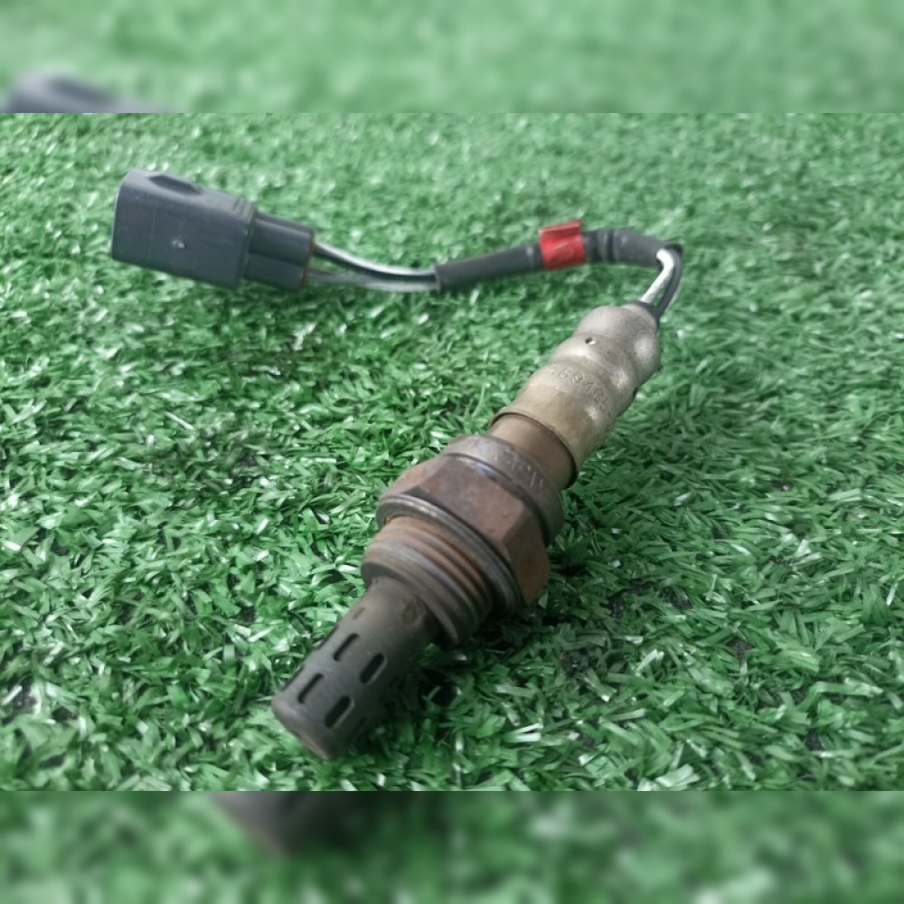 Датчик кислородный на Toyota Porte NNP10 2NZFE, арт. 112121