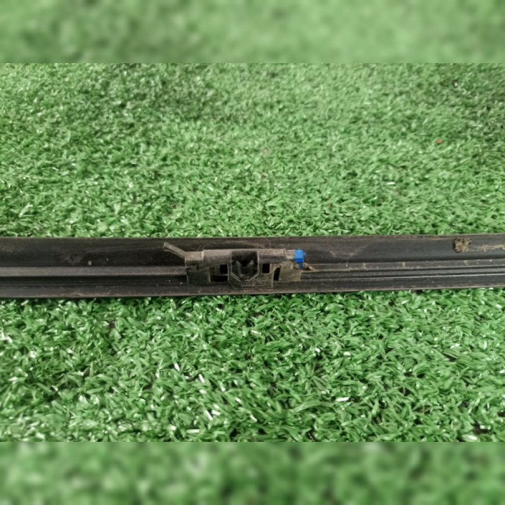 молдинг лобового стекла на Volvo V60 FW48 B4164T, арт. 112941
