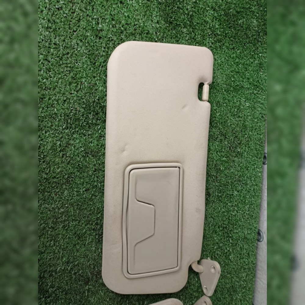Козырек солнцезащитный на Mitsubishi Colt Z21A 4A90, арт. 113122