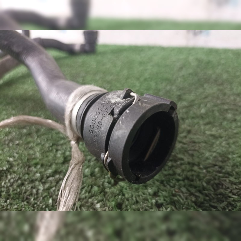 патрубок системы охлаждения на Volvo V60 FW48 B4164T, арт. 112523