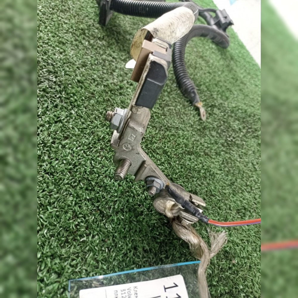 Клемма аккумулятора на Volvo V60 FW48 B4164T, арт. 112527