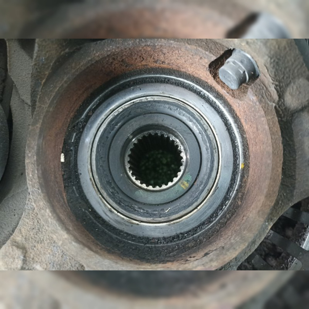 ступица на Toyota Voxy ZRR70 3ZRFAE, арт. 113720
