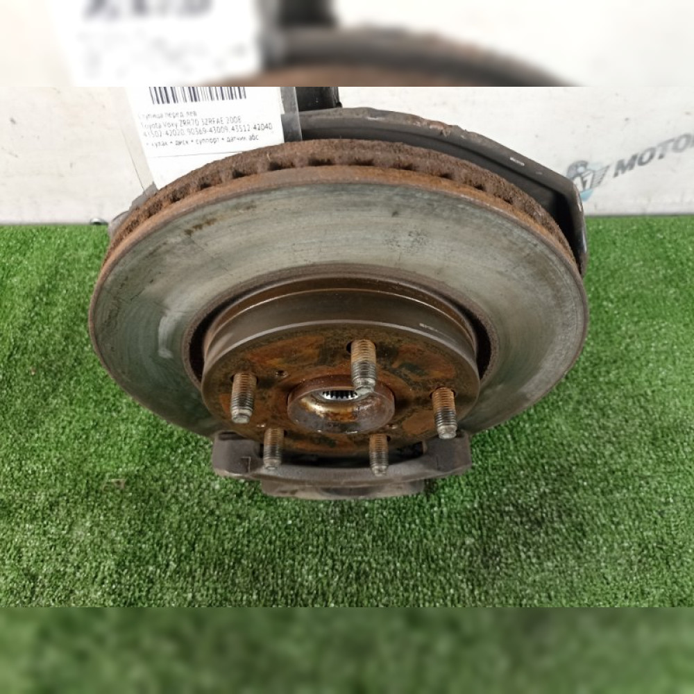 ступица на Toyota Voxy ZRR70 3ZRFAE, арт. 113719