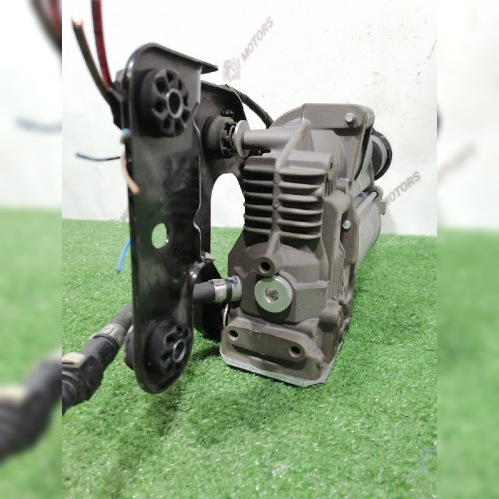 Компрессор пневмоподвески на BMW X6 E71 N55B30, арт. 120352