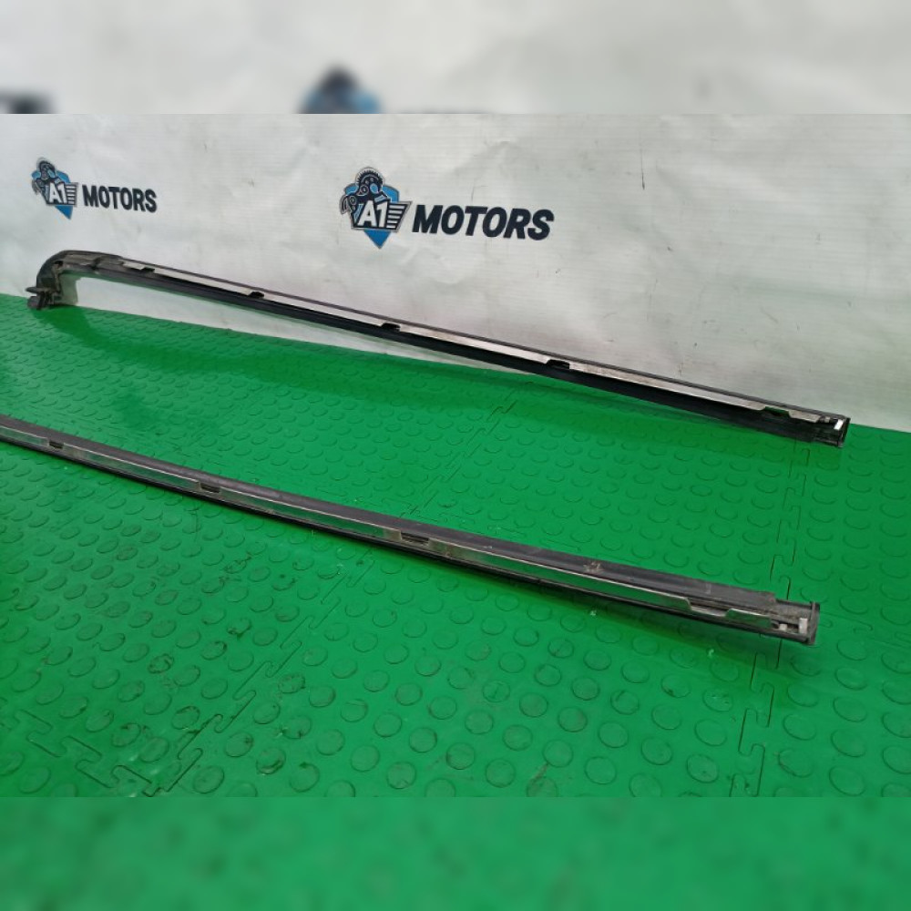 молдинг лобового стекла на , арт. 140735
