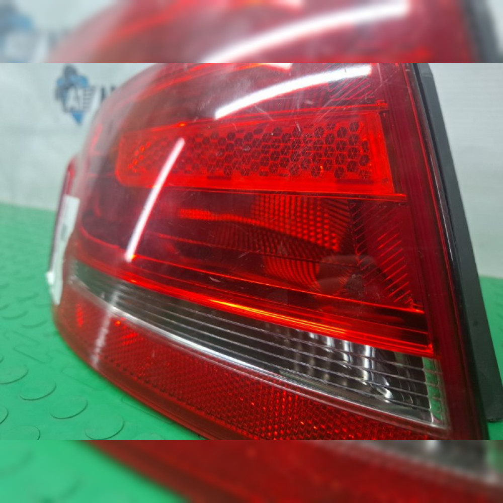 стоп-сигнал на Audi A4 8K2, арт. 38446