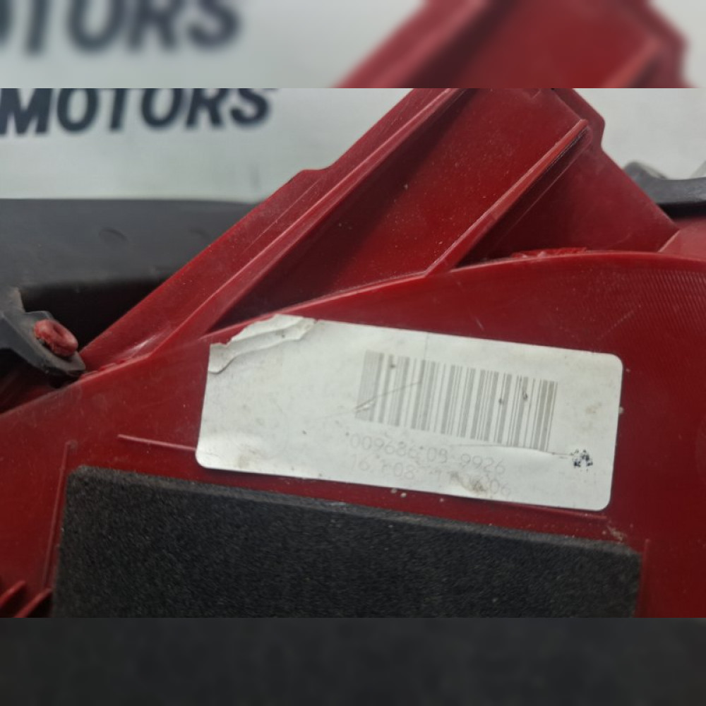стоп-сигнал на Audi A4 8K2, арт. 38446