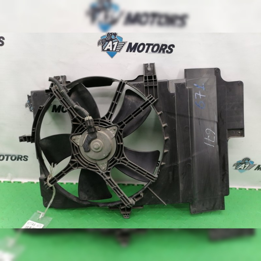Диффузор радиатора на Nissan Note E11 HR15DE, арт. 97744