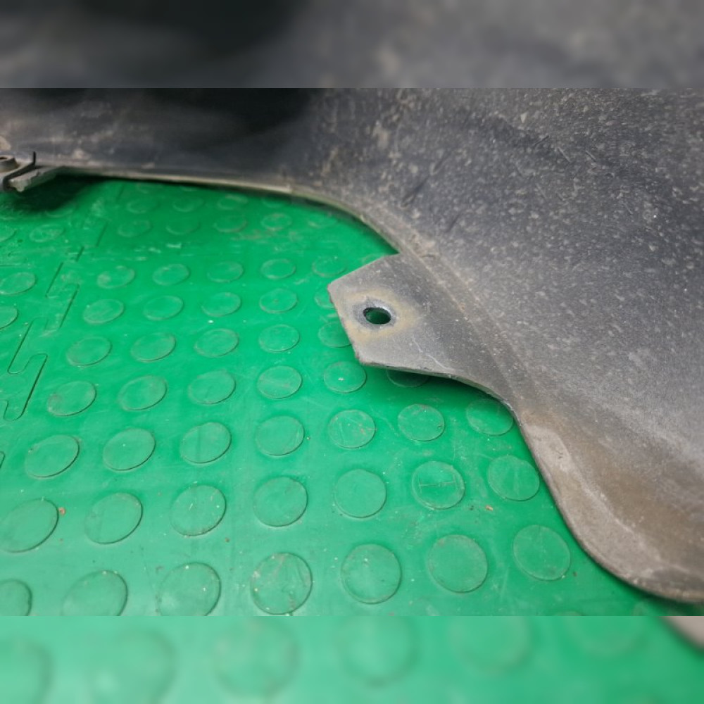 бампер на Toyota Progres JCG15 1JZ-GE, арт. 99337
