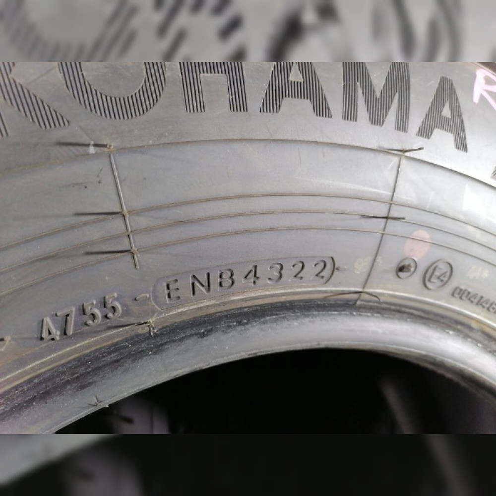 Комплект шин Yokohama BluEarth-Van RY55 195 80 15, Летняя
